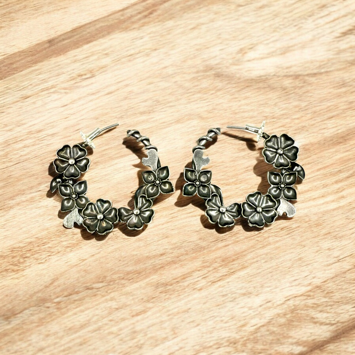 Ruhika Hoop Earring - MANKAA Default Title Earrings