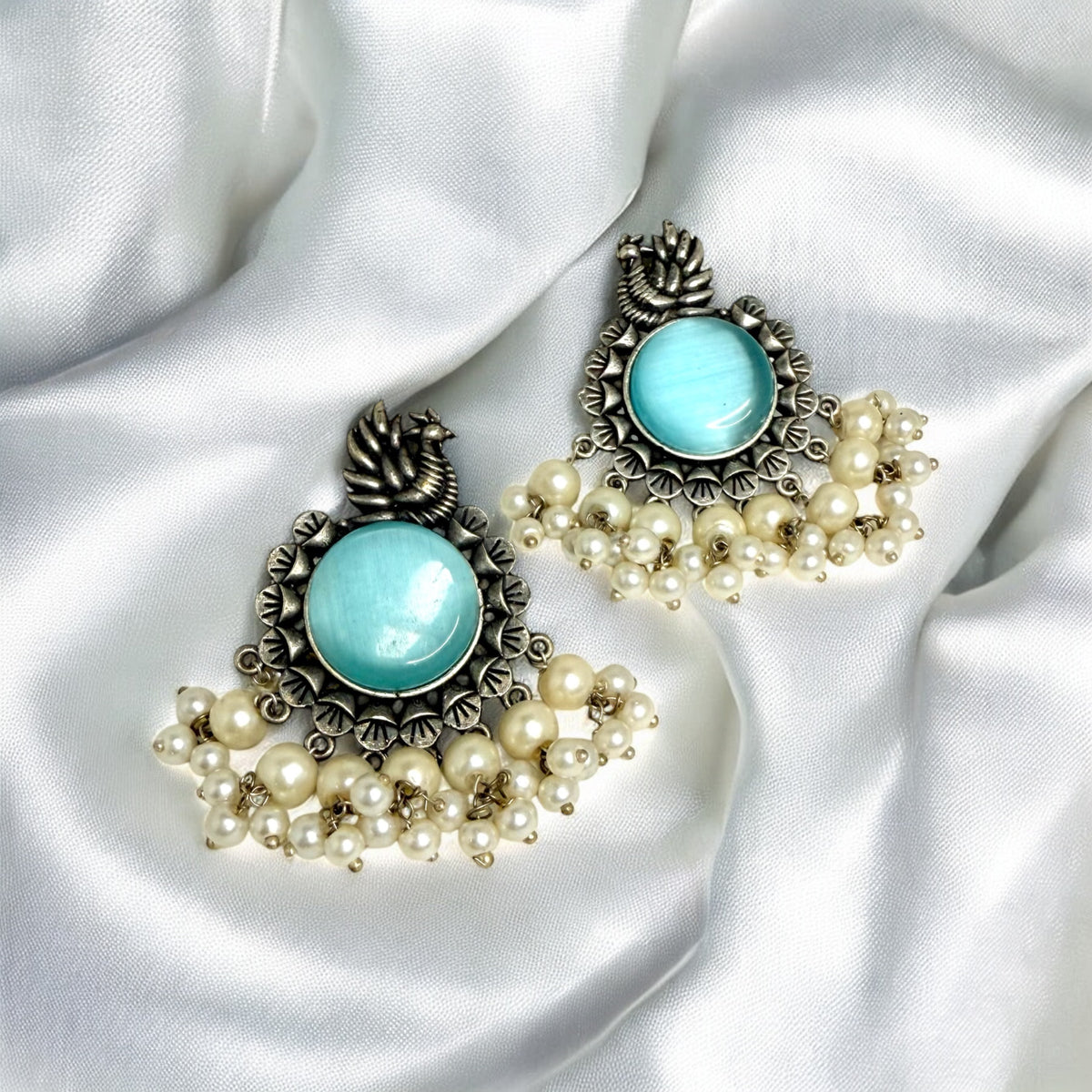 Ruvisha Stud Earring - MANKAA Mint Earrings