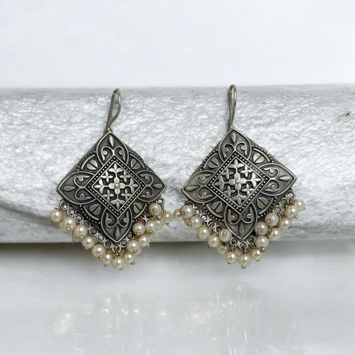 Uma loop Earring - MANKAA Default Title Earrings
